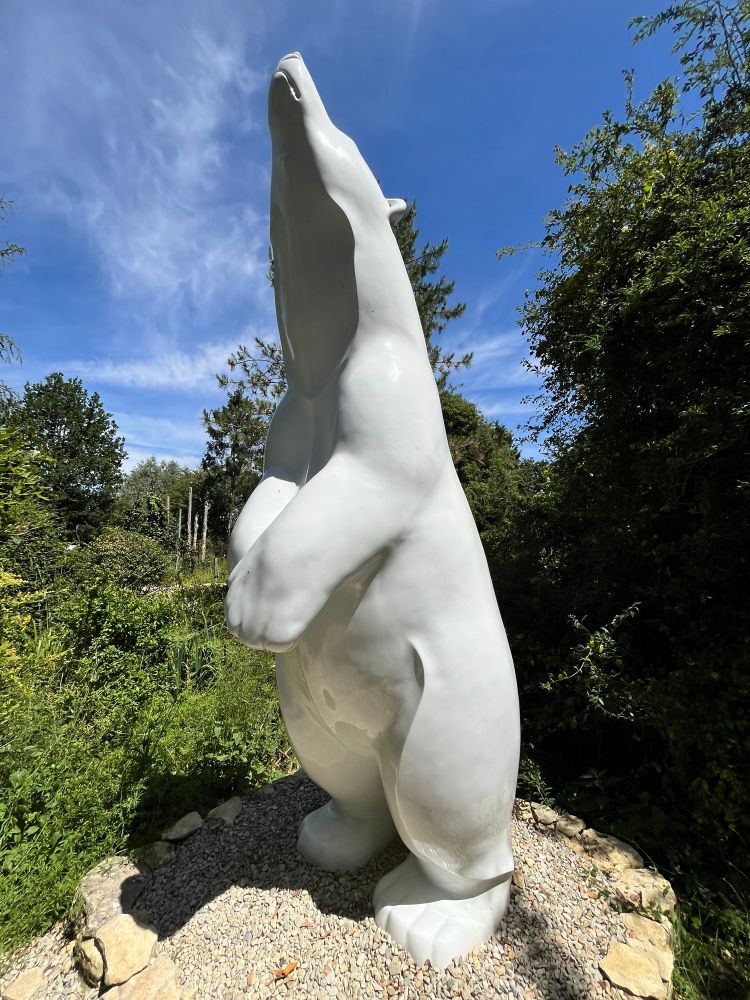Polar bear statue