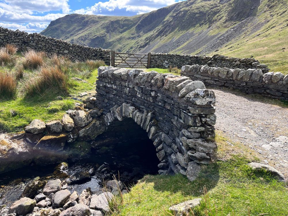 Stone bridge 