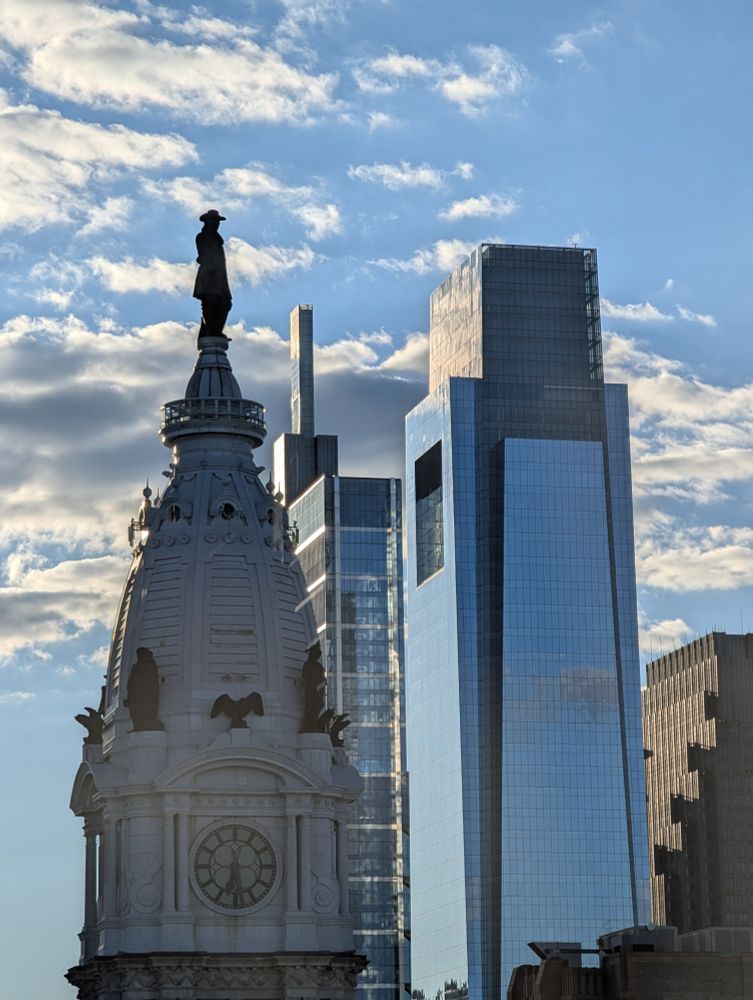 Philadelphia city hall topped by William Penn