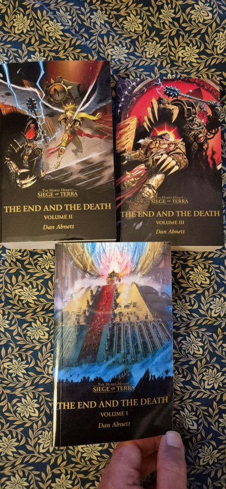 Les 3 derniers romans de Siège of Terra, écrits pas Abnett.
