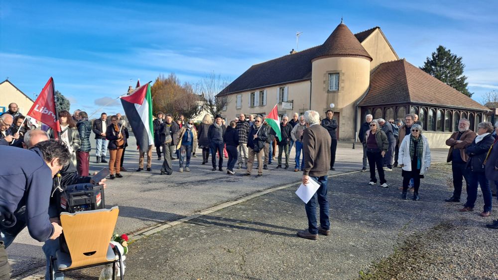 Rassemblement à Rocles 03