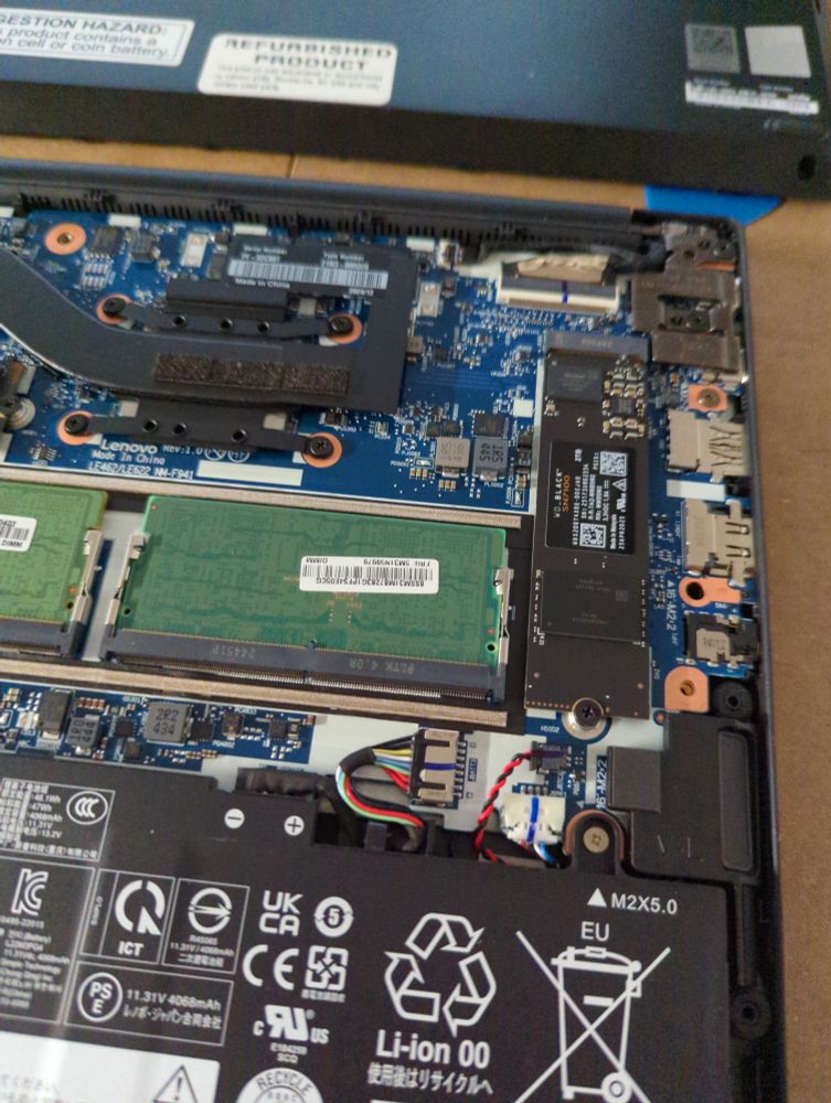 the NVME drive was successfully installed and screwed into place. I bought a 1 TB one, but this turned out to be 2 TB!