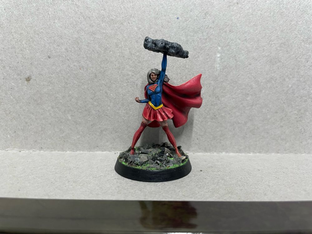 Supergirl miniature