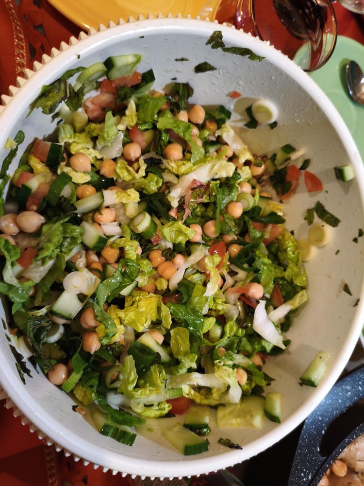 Fattousch mit Kichererbsen 