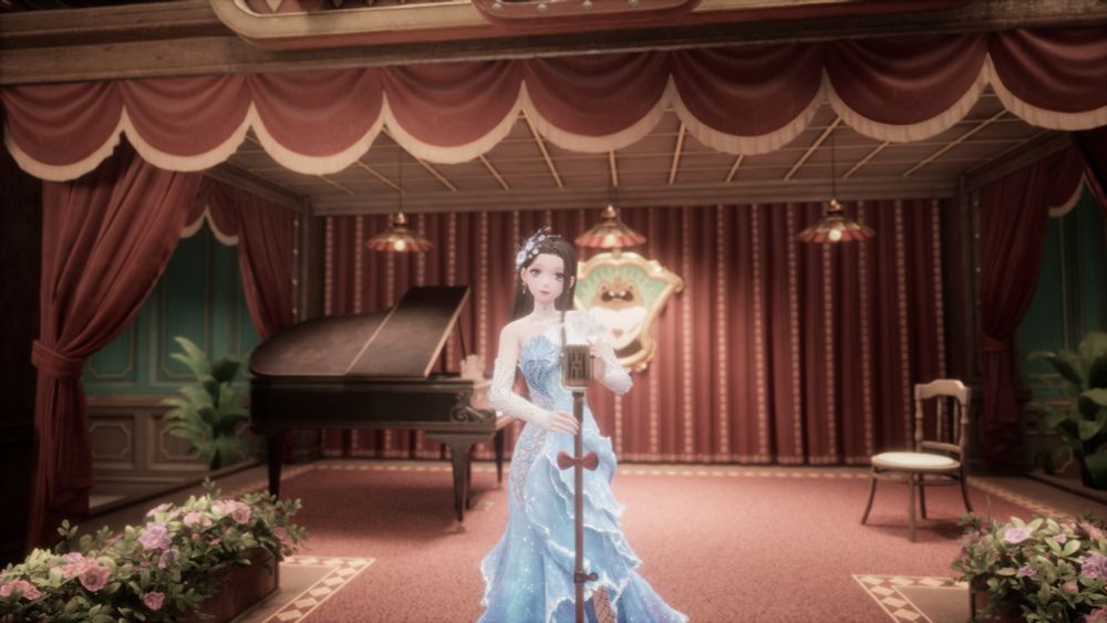A screenshot from Infinity Nikki. Nikki stands on a stage behind an old-fashioned microphone, wearing a blue and white dress with many layers that look like waves. 