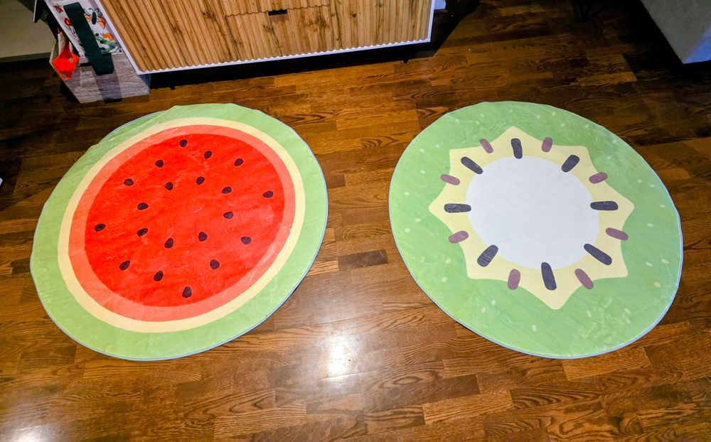A watermelon and kiwi rug