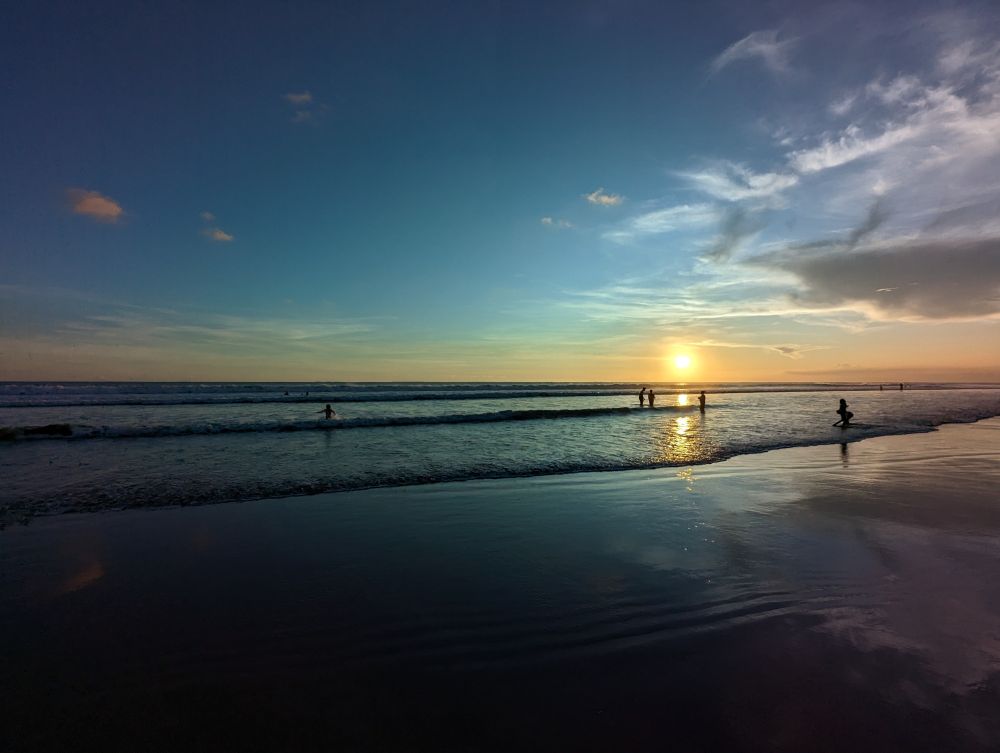 Sonnenuntergang am Double-Six Beach von Kuta/Bali