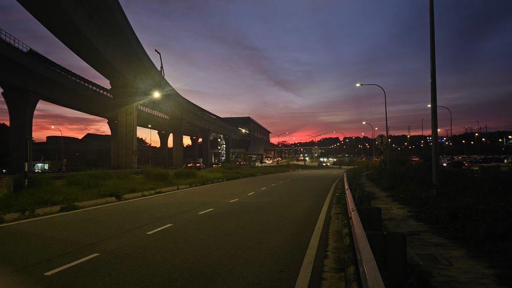 Picture of night sky with a purplish hue