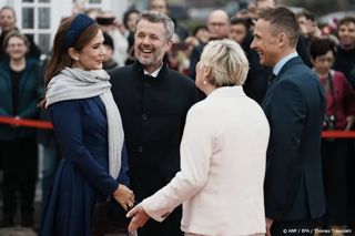 Frederik en Mary heten president IJsland welkom in Kopenhagen