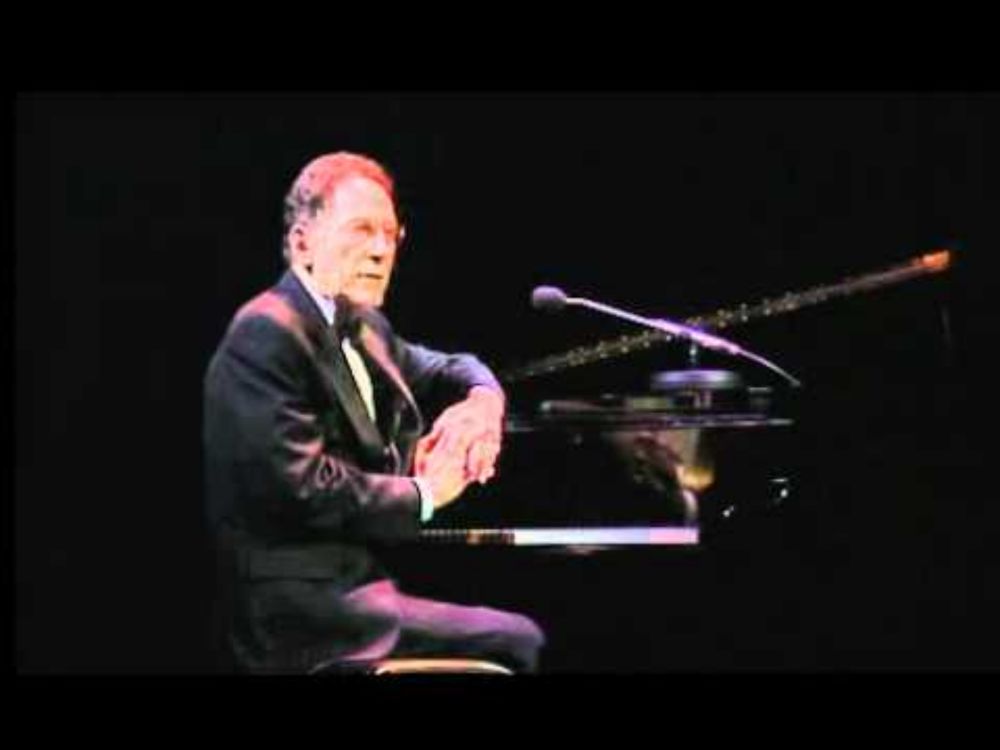 Tom Lehrer - Poisoning Pigeons In The Park (live, 1998).