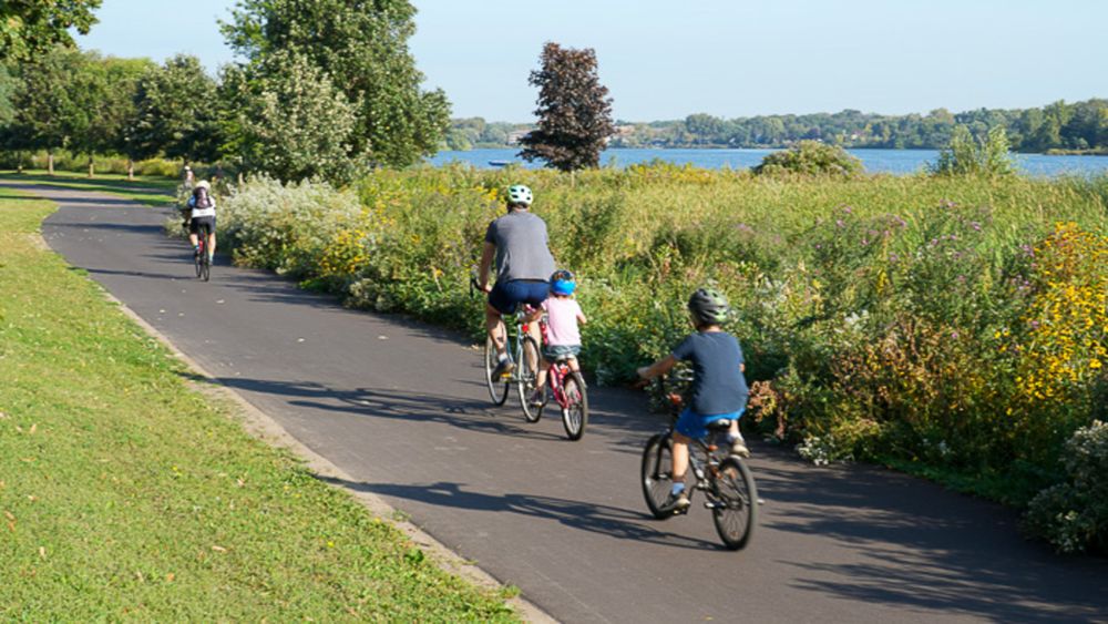 Twin Cities Bike Tour Participants enjoying the ride hosted by BikeMN. 