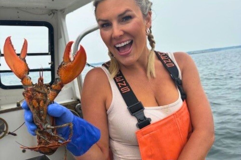 Network host Shae Cornette even did her best to add a competitive element to the trip, trying to pull up the buoys and traps as quickly as possible while she was on the water.