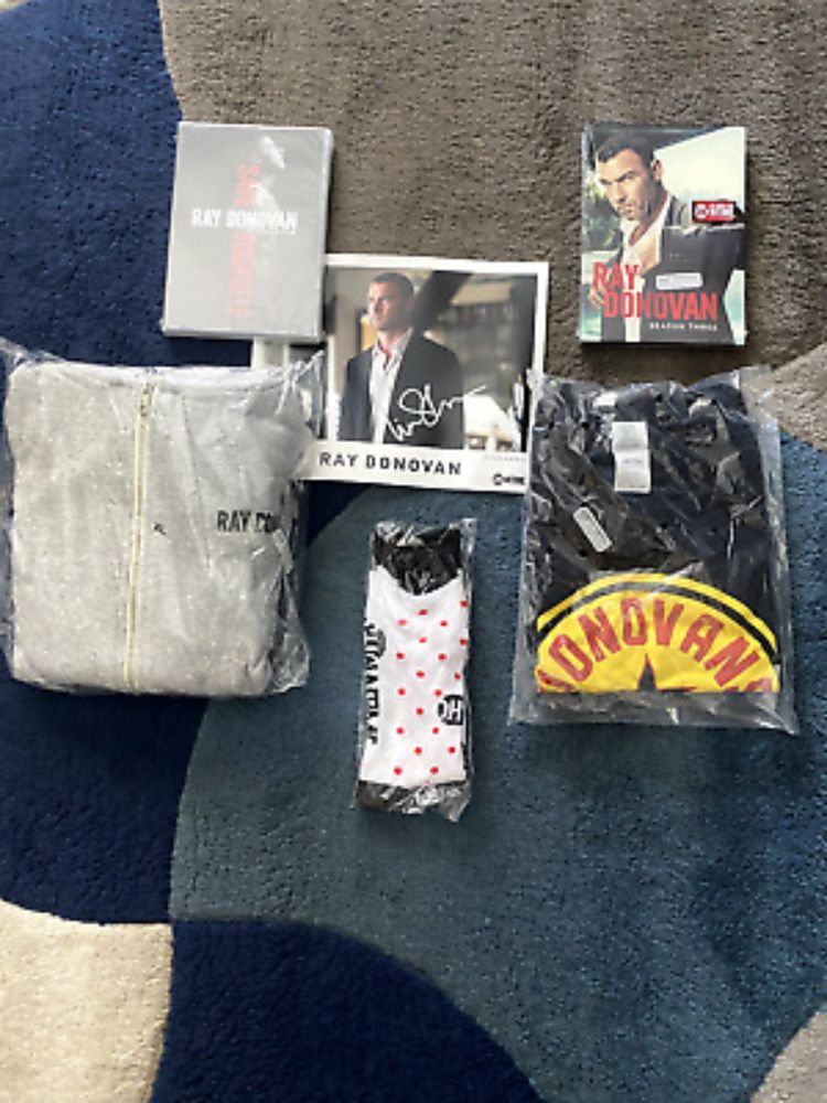 Showtime's RAY DONOVAN Gift Bag! Classic TV Show, Includes Autograph!  | eBay