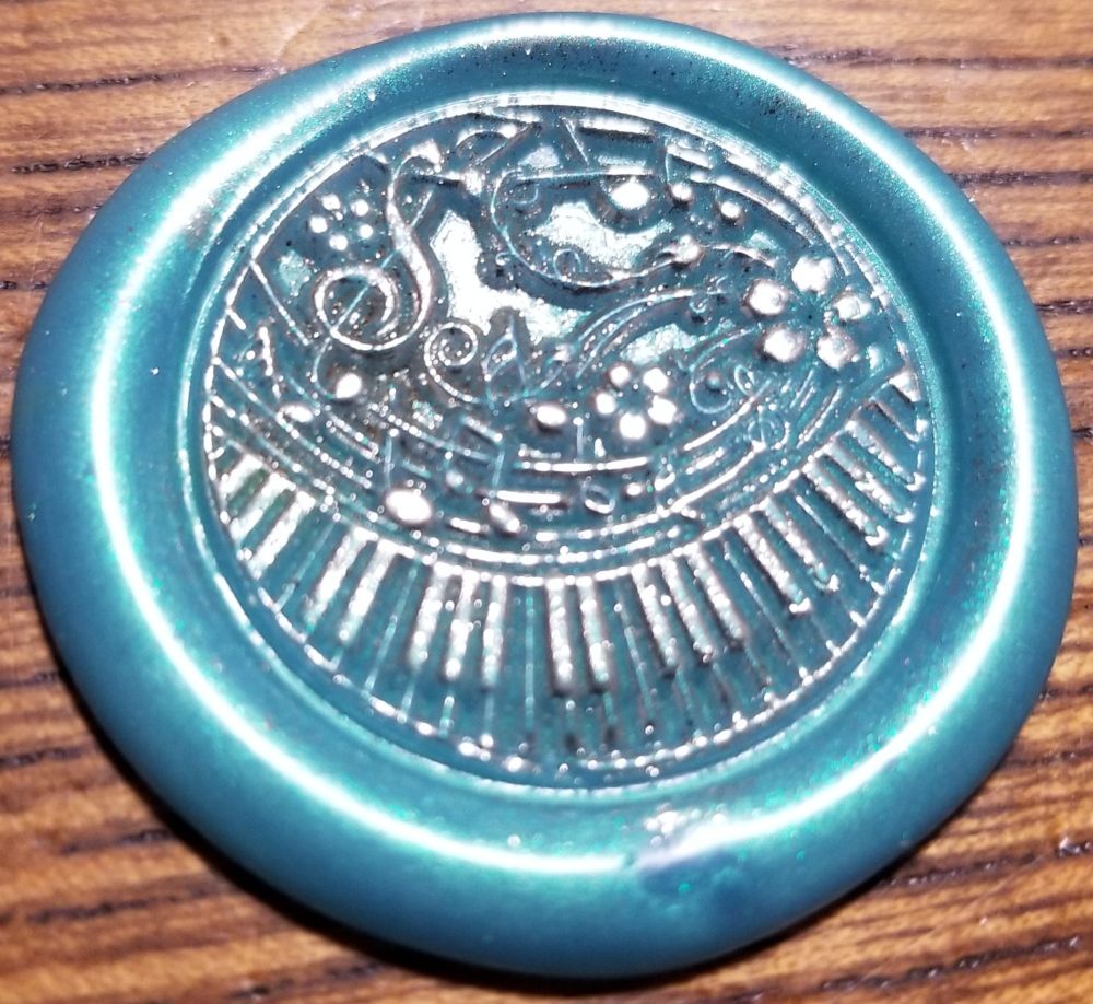 絵柄:鍵盤のスタンプ
使ったワックス:セリアのオーロラグリーン