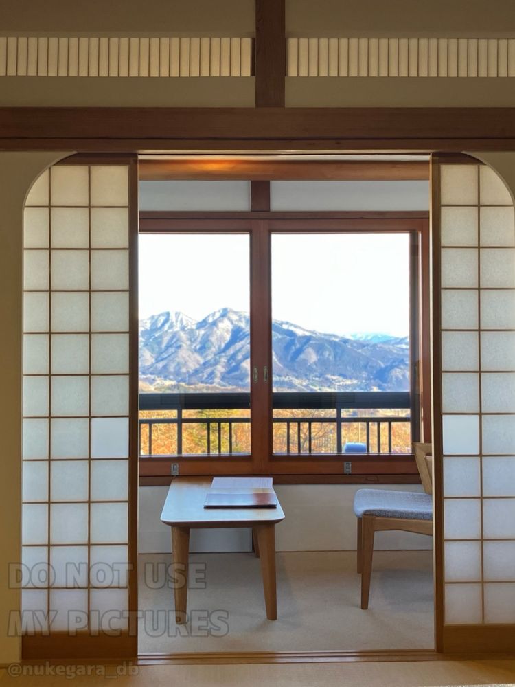 お部屋からの景色
日本の山並み