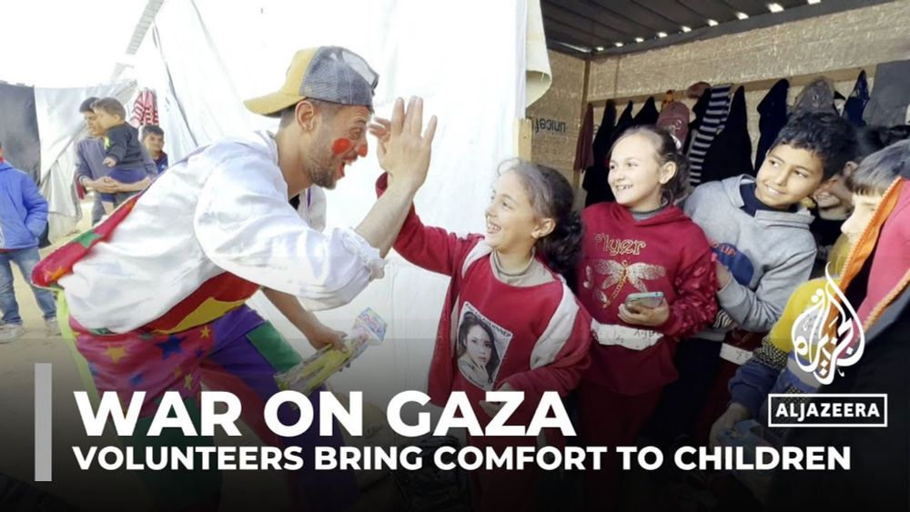 Volunteers bring comfort to traumatised Gaza children