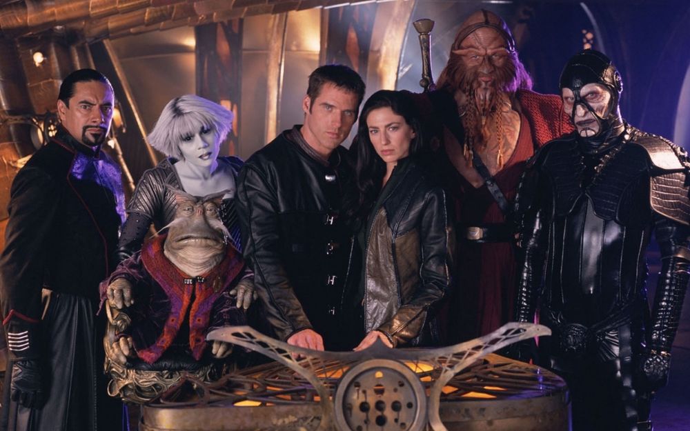Characters in the science fiction show FARSCAPE.