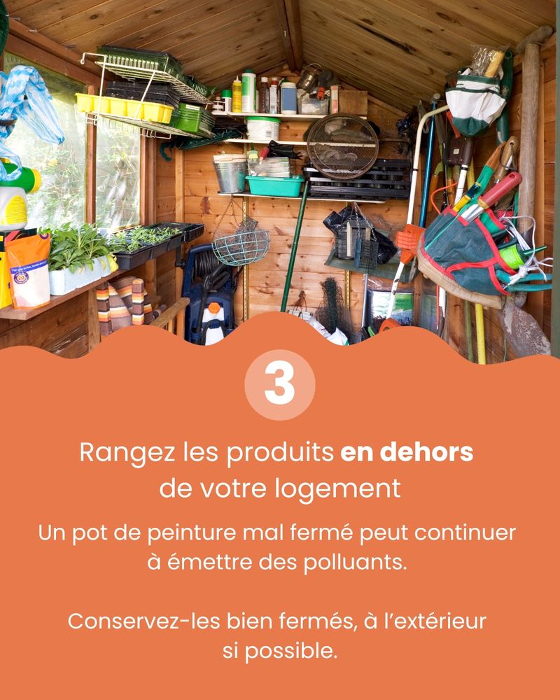 garage dans lequel sont rangés des outils et produits de bricolage 