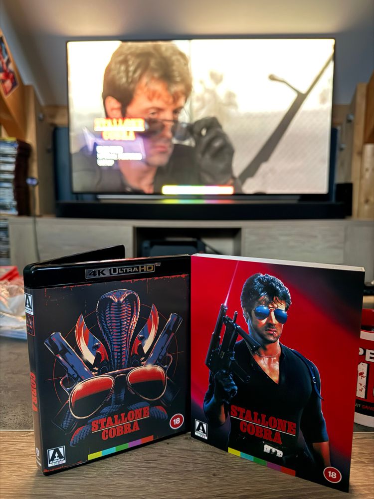 Photo de l’édition 4K du film Cobra avec Sylvester Stallone.