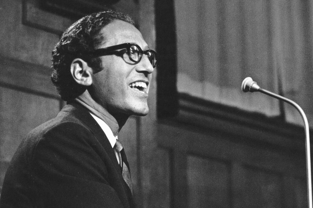 Tom Lehrer, Musical Satirist With a Dark Streak, Dies at 97