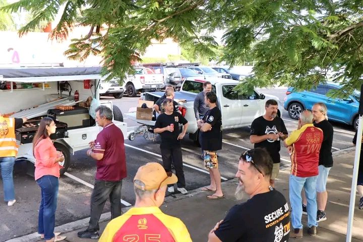 Dedicated waste workers recently secured a massive win!

I met Adam who has contributed 20 years and Dennis & Ian almost 30 years to their jobs.

These Cleanaway workers deserve the better pay, safer conditions and job security they’ve been fighting so hard for.

I'll always stand with our workers' to have fair pay and protection at work.

Thanks Transport Workers Union - Queensland for standing with these workers.