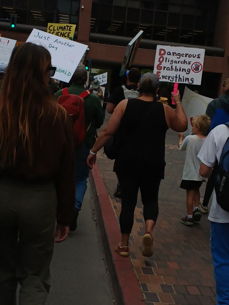 Dangerous oligarchs grabbing everything.