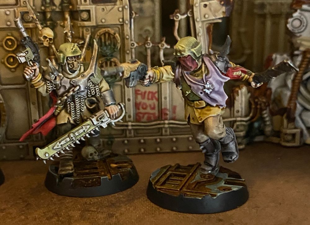 Two Traitor Guardsmen with pistols and sword/chainsword