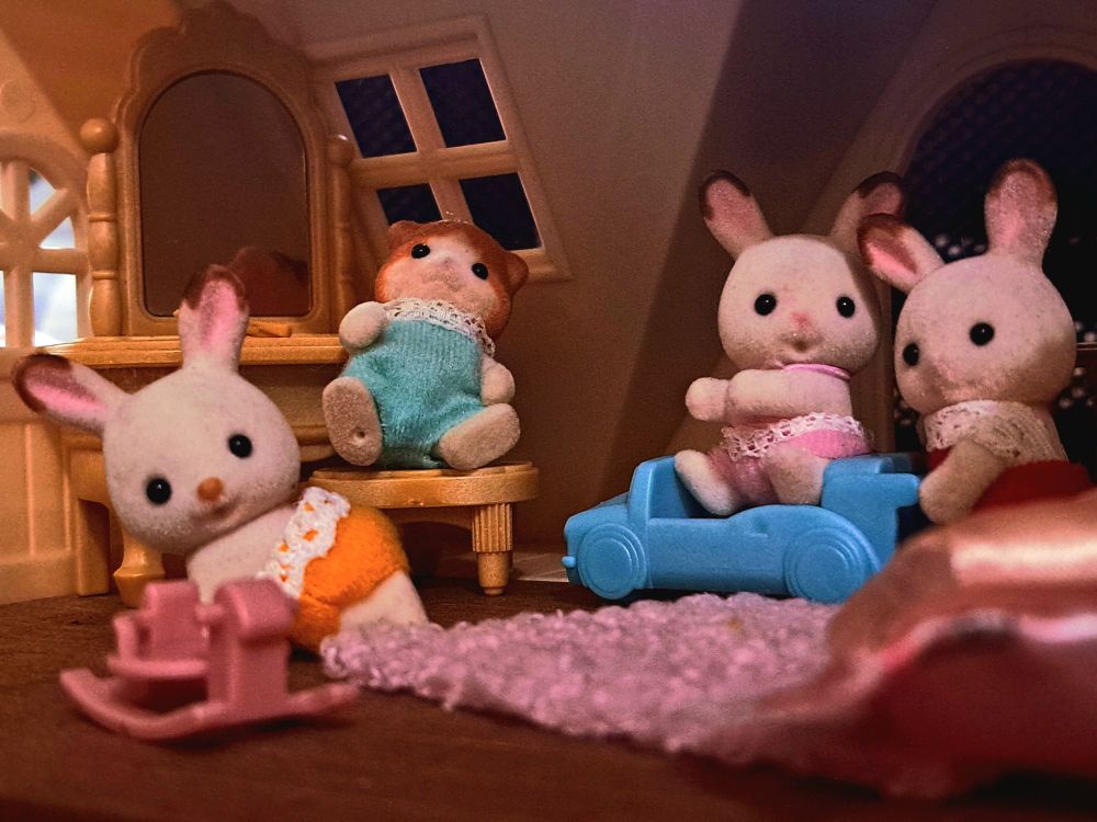 I don’t own these toys, they all belong to my lil sis www