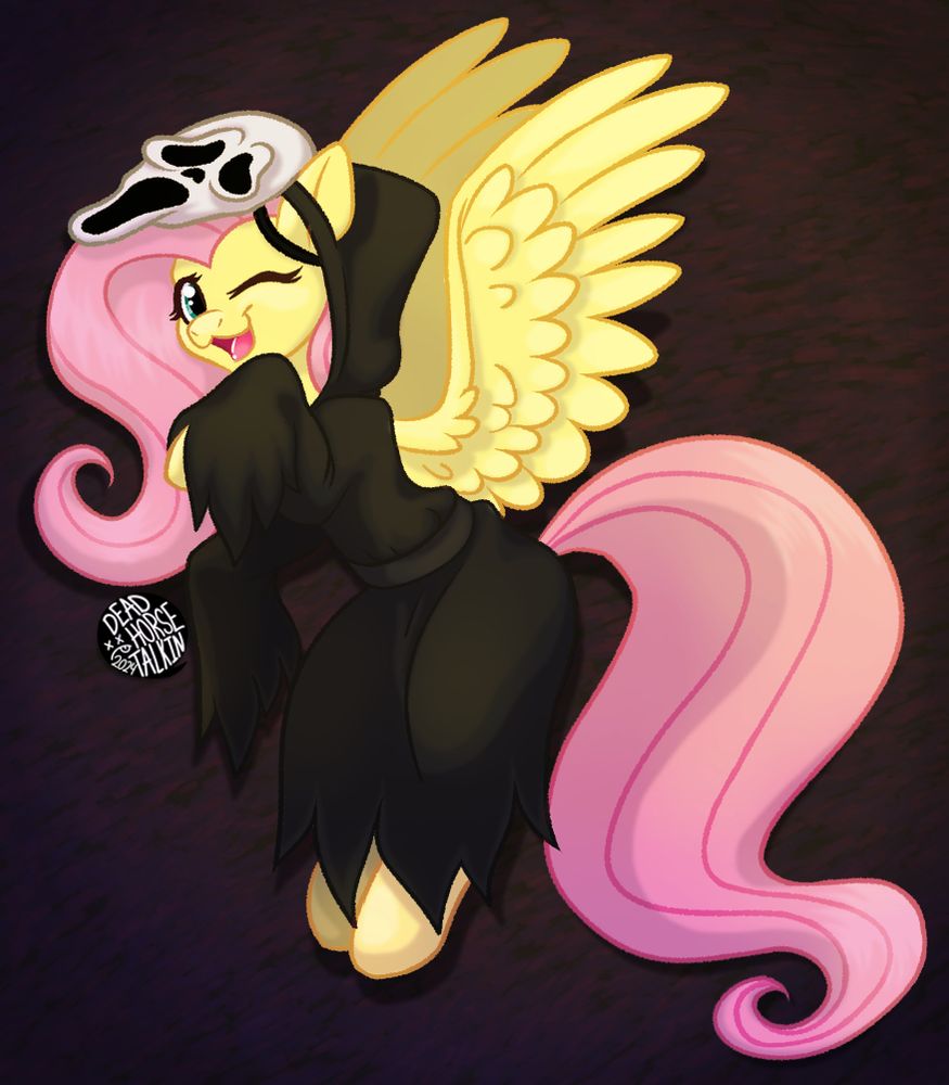 Fluttershy dressed up as Ghostface 