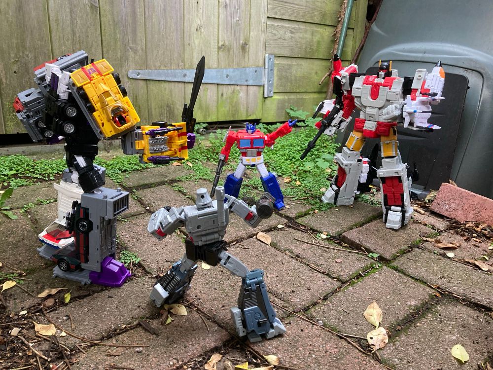 “Surprise Megatron, meet Superion!”

The Aerialbots combine for the first tube to meet the menace of Menasor!

