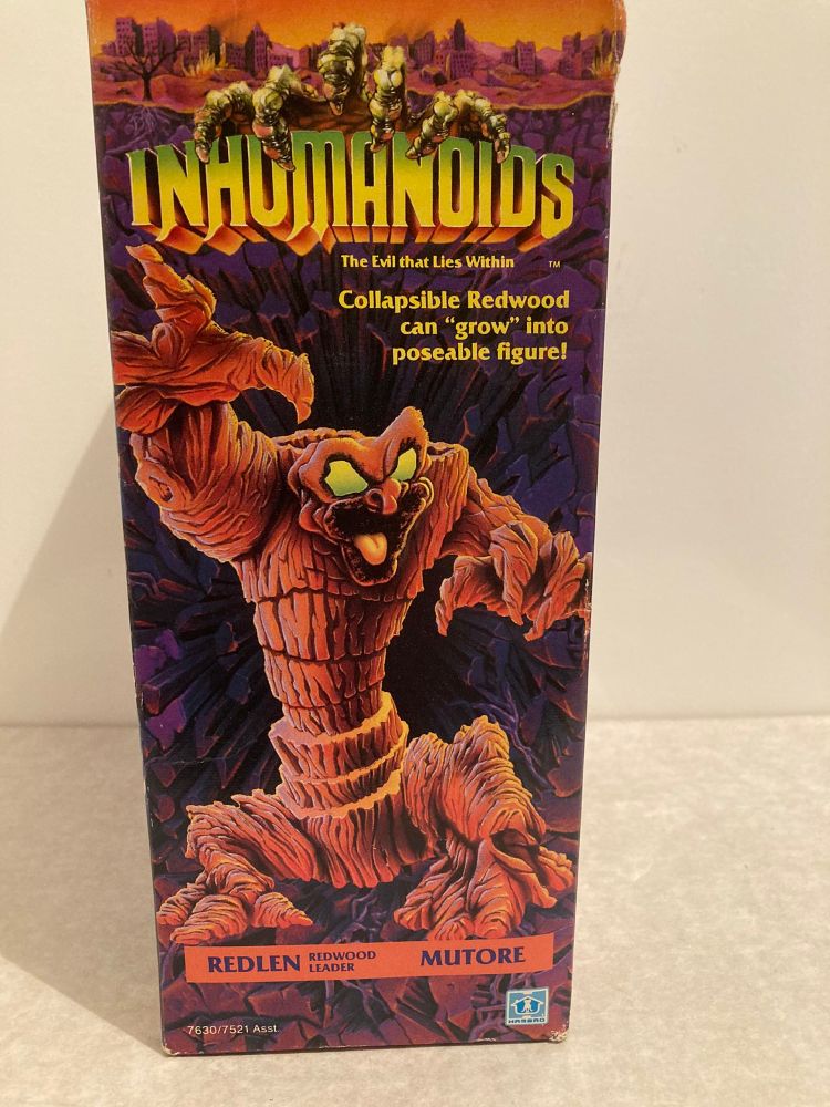 Side of the box showing off the art based on the original prototype 