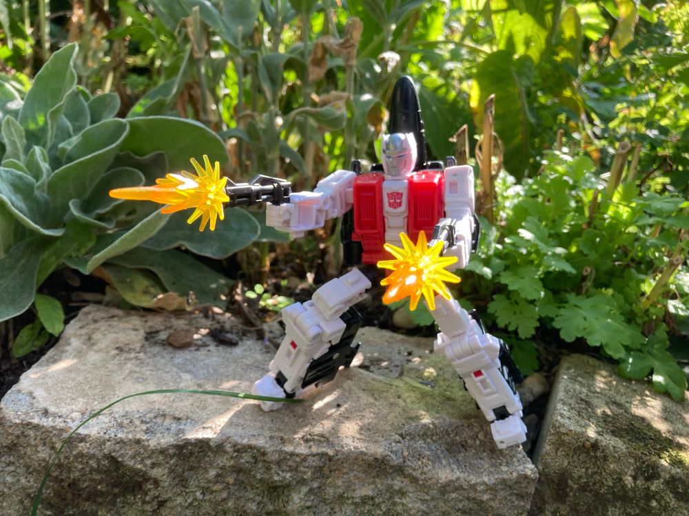 Raiding the land now. You’re off-brief Air Raid!
