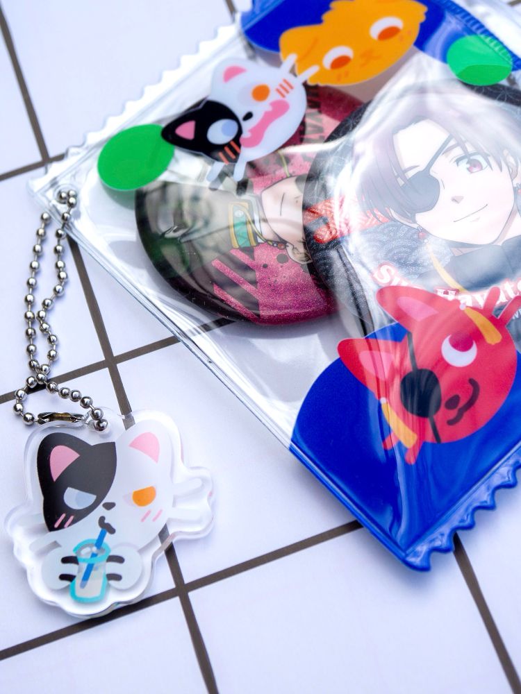 Merchandise PVC pouch with illuminated Wind Breaker anime characters as animals