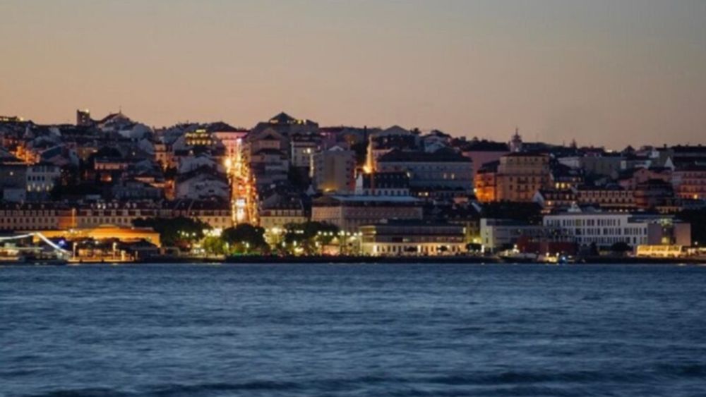 Brasileira desaparece durante jantar em Portugal