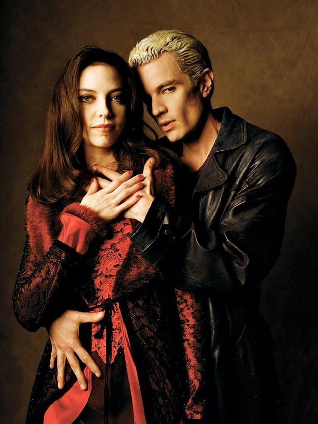 Drussila e Spike do seriado Buffy