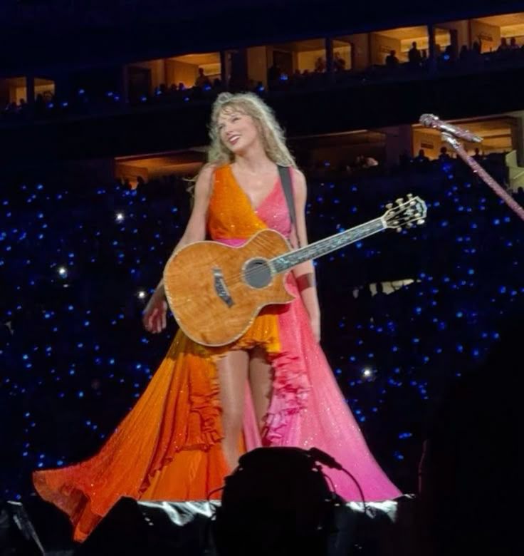 10/20/24: taylor swift eras tour miami n3

the first time we ever see the new pink and orange “betta fish” surprise song dress 