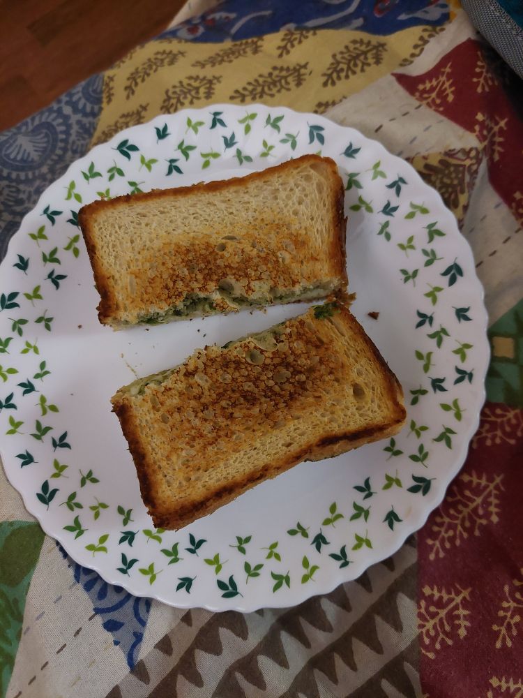 Chutney and egg sandwich like we used to get on the traaaain