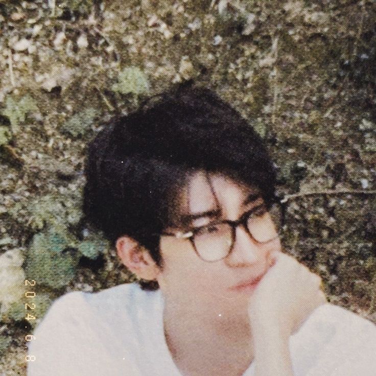 Potret seorang Jeon Wonwoo dari Seventeen dalam acara Nana Tour.