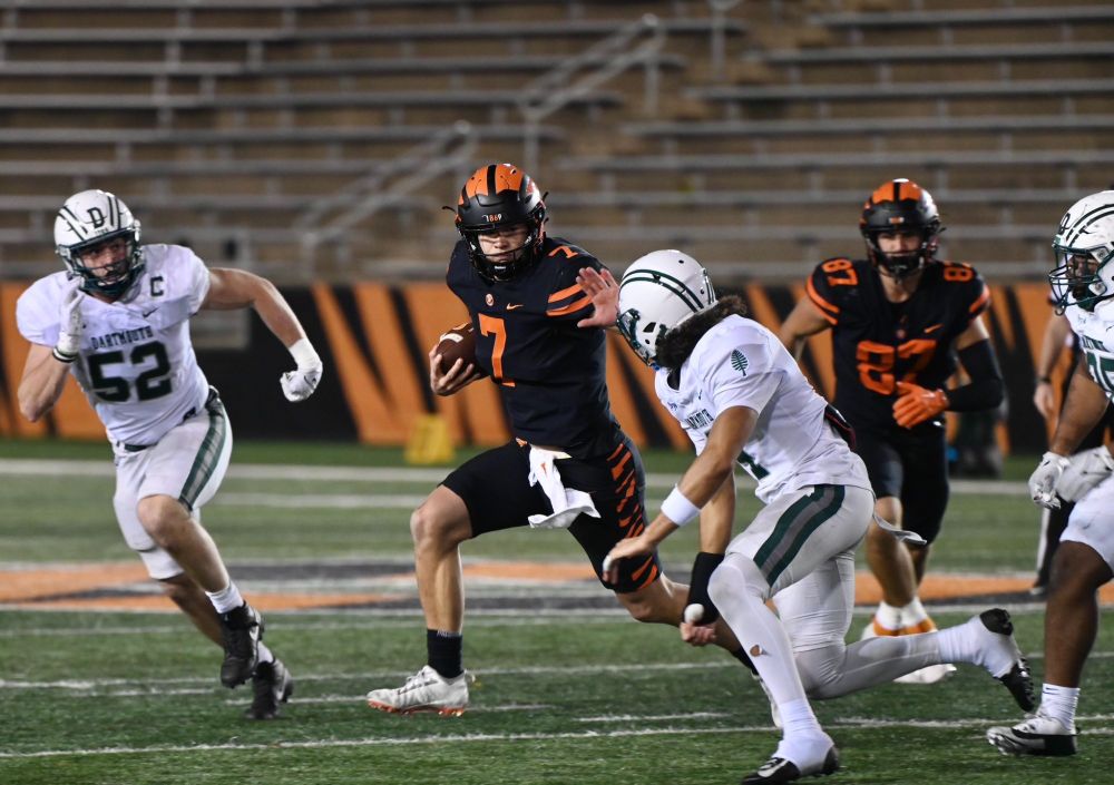 Blaine McAllister runs with the ball