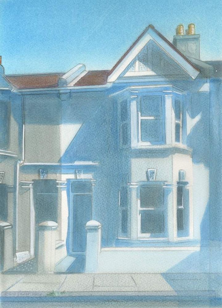 Sunlit House By The Seahove, ianarchie
