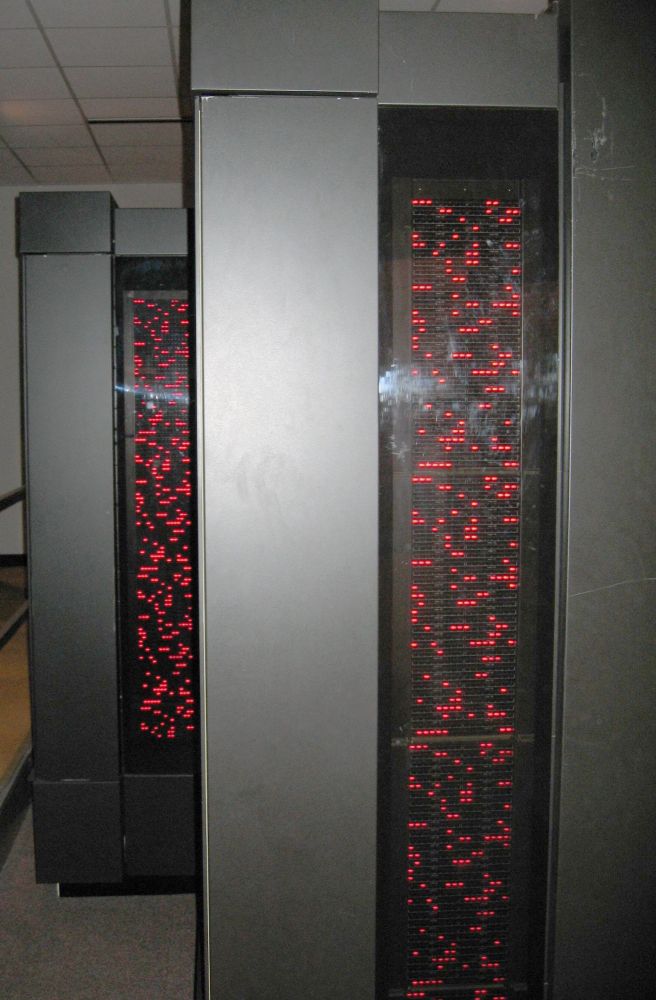 Blinkenlights on the NSA's FROSTBURG supercomputer from the 1990s (from Wikipedia) 