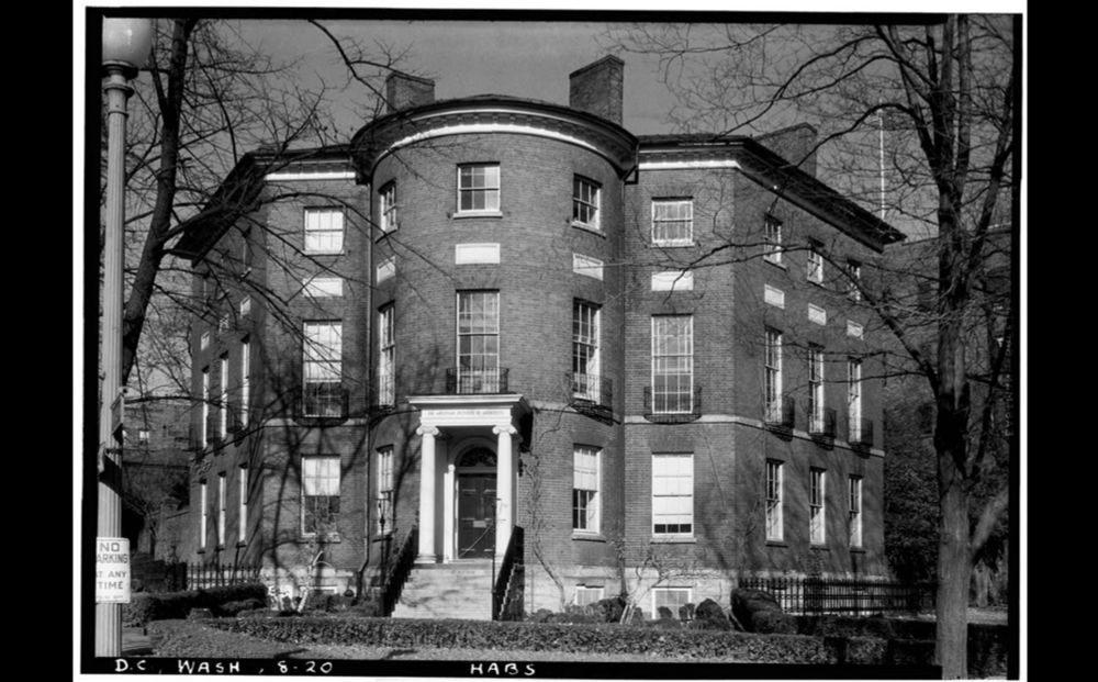 Nestled in downtown Washington DC, an imposing mansion-turned-museum harbors a dark past. In the Octagon House, rumors of paranormal activity have swirled for years, but who- or what- lingers in the w...