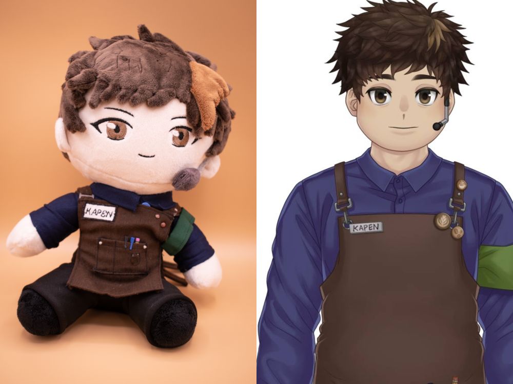 A plushie of Kapenpresso, side by side with his art. The pattern is the Big Sitting Chibi by Mon Pattern on Etsy, and the clothing and hair are patterned by Kyuu! 

Kapen was a ton of fun to do! I really liked working on all the tiny details, to offset the simple clothing, so I put a lot of extra efforts. My roommate worked on helping with 3D printing tiny pieces, such as the pencils, the tiny buckles, and painting the tiny parts too. I also used the buttons from the original blue shirt I used, to try and get some congruency! 

Kapen is a sitting plush, wearing black work pants, black work shoes, a blue collared shirt, green armband, and a brown apron. He has a name tag, some coffee themed buttons, and a mic for orders on the side of his face. 