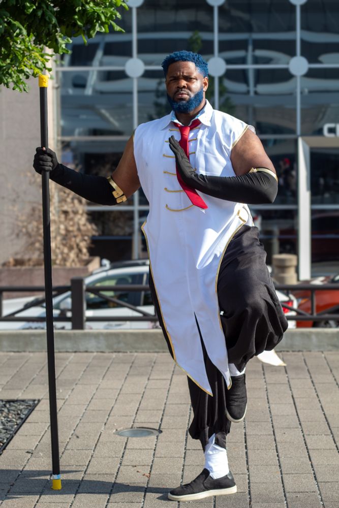 black cosplayer uwupapi760 (i’m not sure what his cosplay is so if you know let me know!!)
