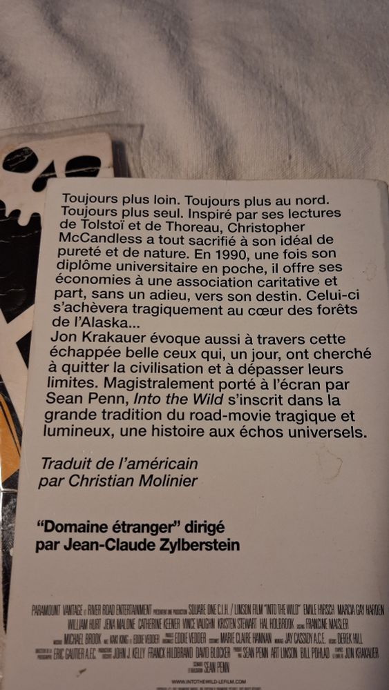 4ème de couverture du livre de Jon Krakauer : " Into the wild ".
C'est traduit de l'américain par Christian Molinier. 
10/18 éditions. 