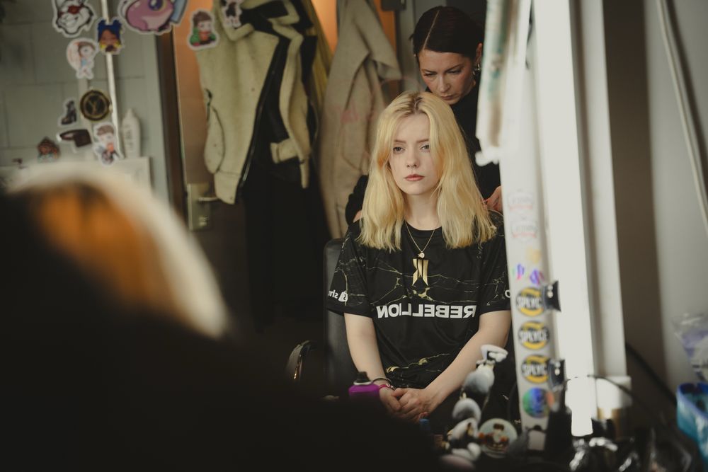 Shopify Rebellion’s Noia during hair and makeup at Medja Day