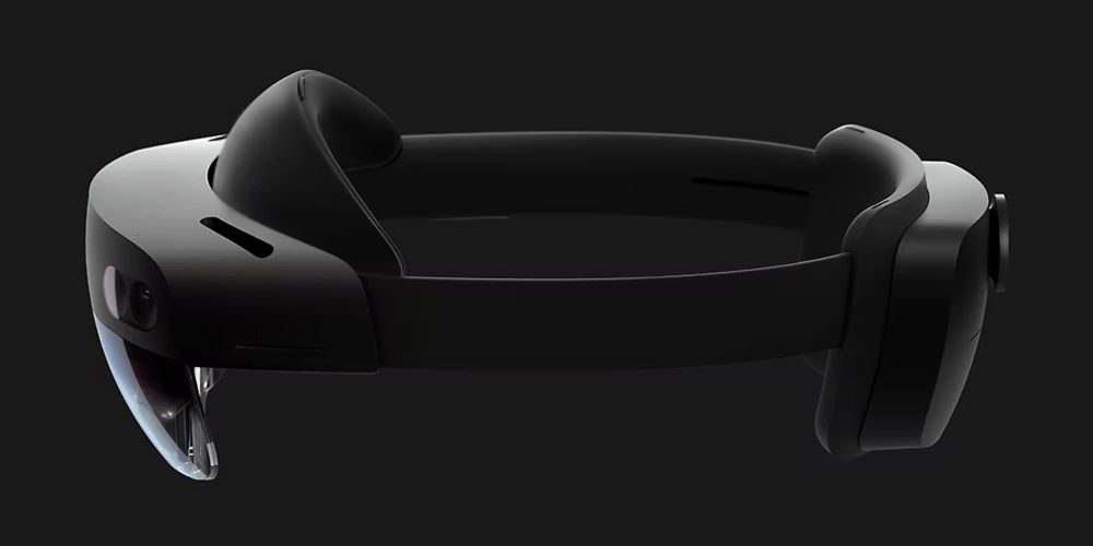 Microsoft is Discontinuing HoloLens 2 Headset