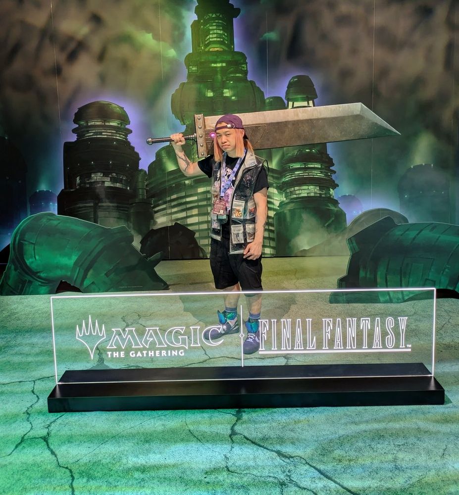 Guy with buster sword.