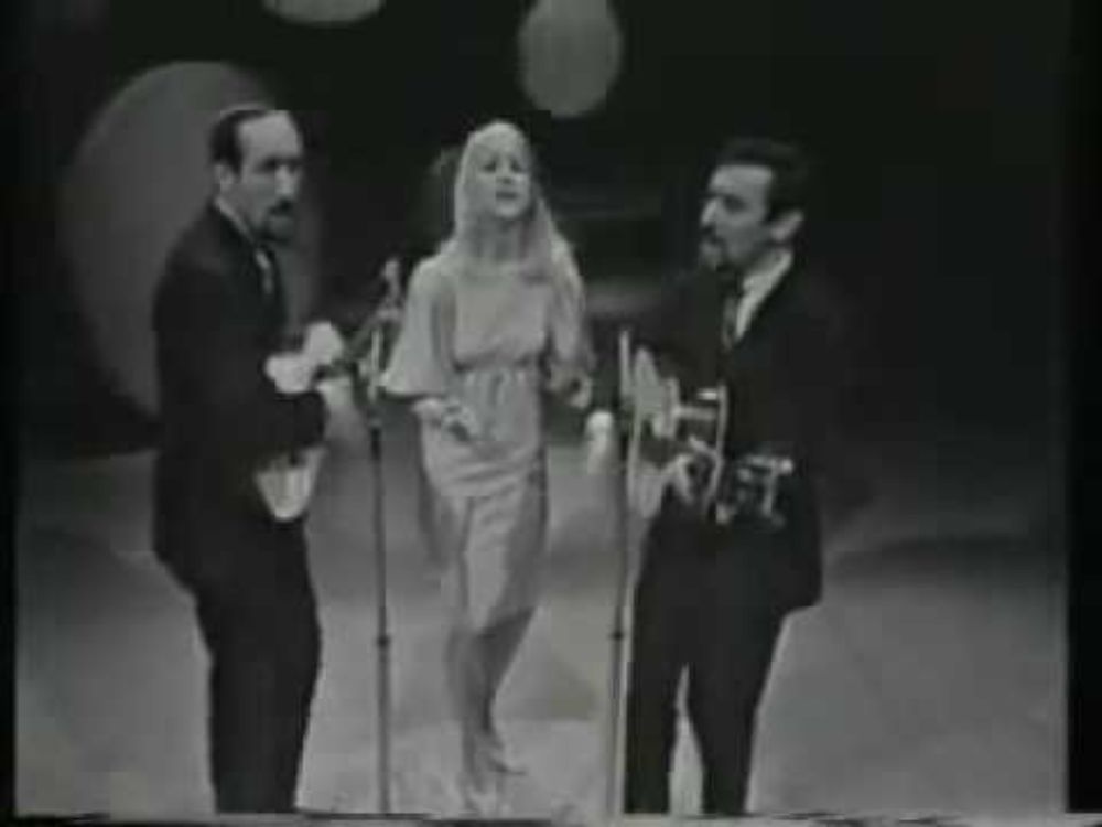 Peter, Paul and Mary - If I Had A Hammer (1963 performance)