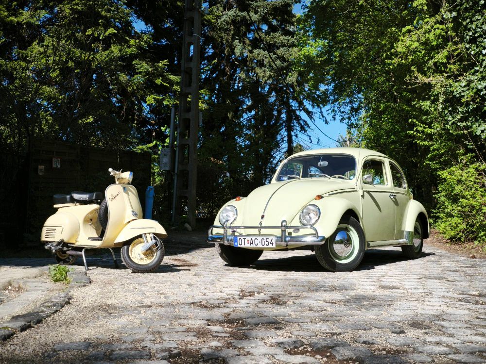 Vespa 150 GL 1962-ből és Volkswagen Typ 1 1200 Export 1961-ből
